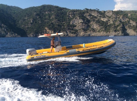 rubber_dinghy