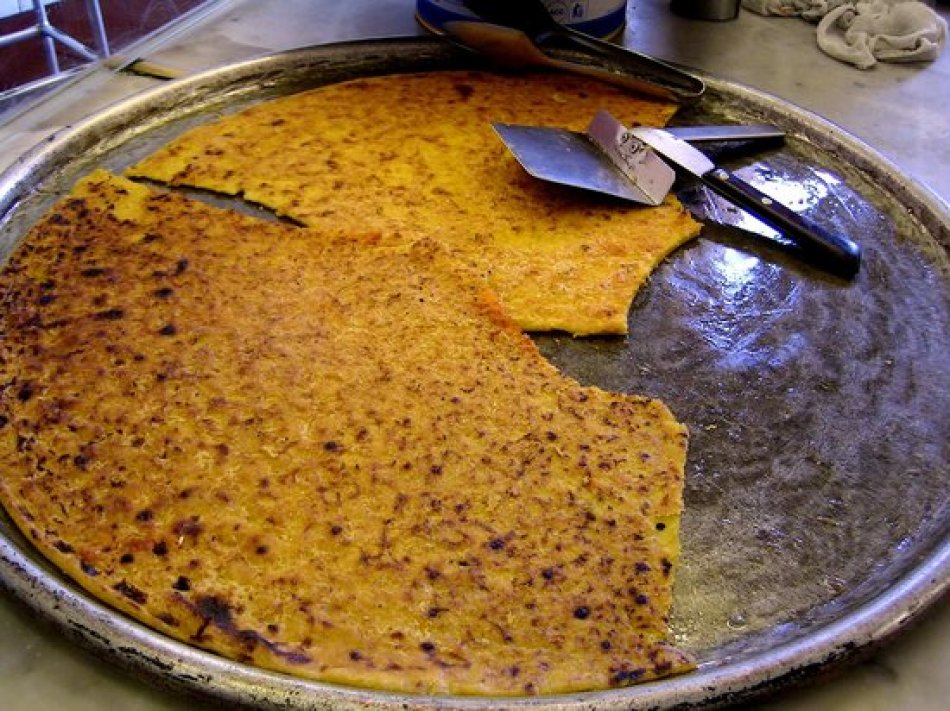 La tradizione ligure in tavola: la farinata.