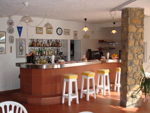 bar
