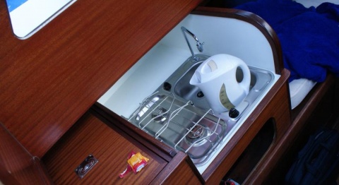 boat_kitchen