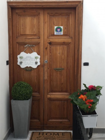 entrance1